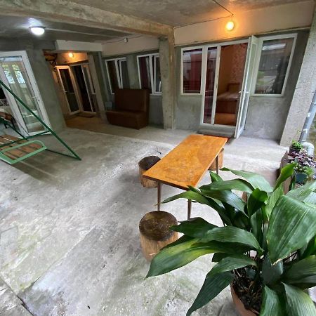 Anna Hostel Koboeleti Buitenkant foto