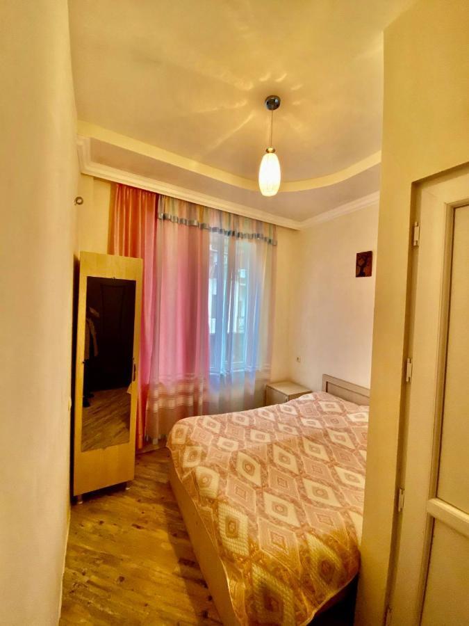Anna Hostel Koboeleti Buitenkant foto