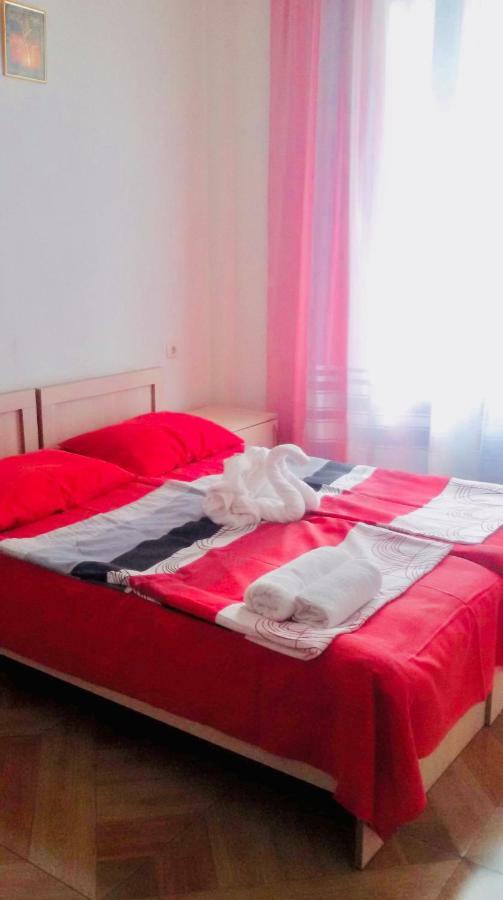 Anna Hostel Koboeleti Buitenkant foto