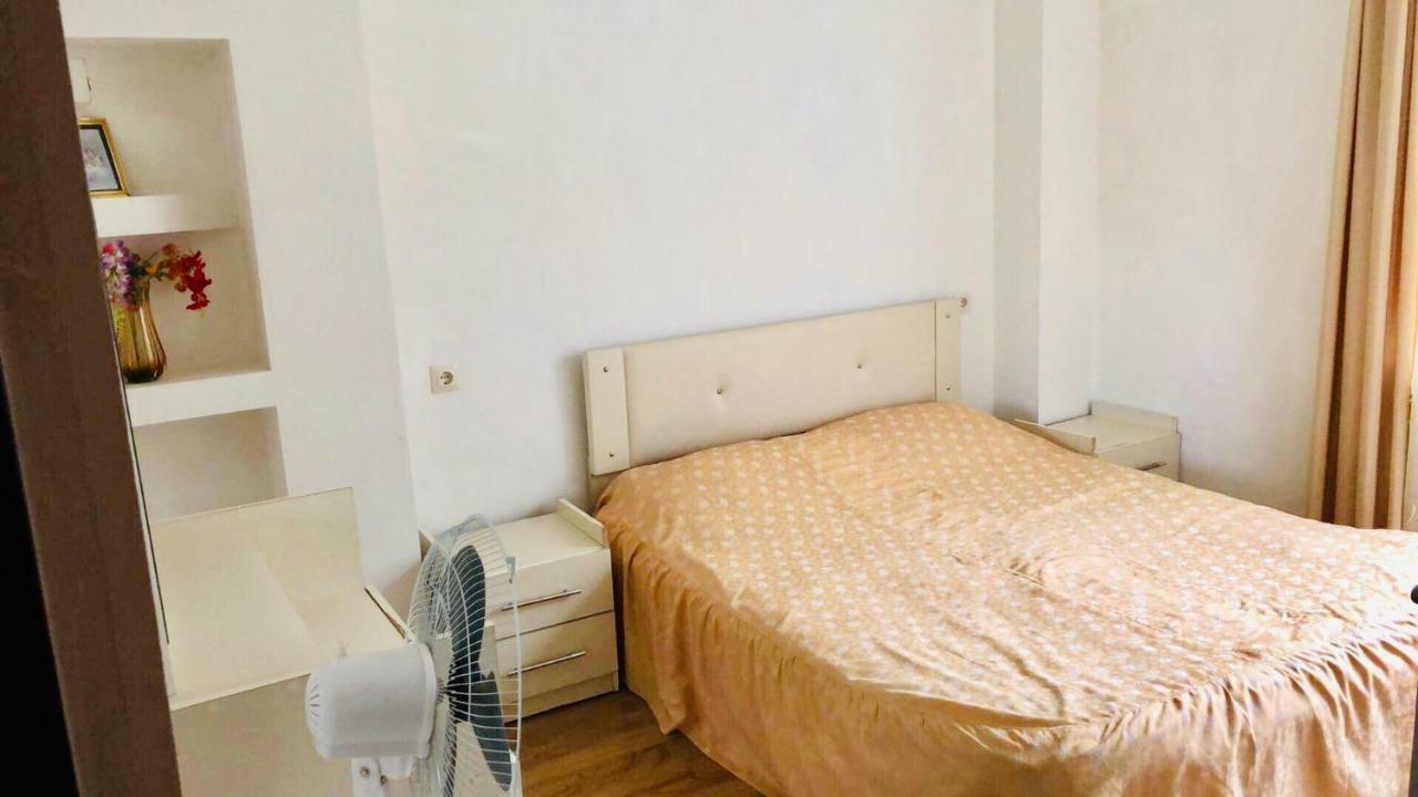 Anna Hostel Koboeleti Buitenkant foto