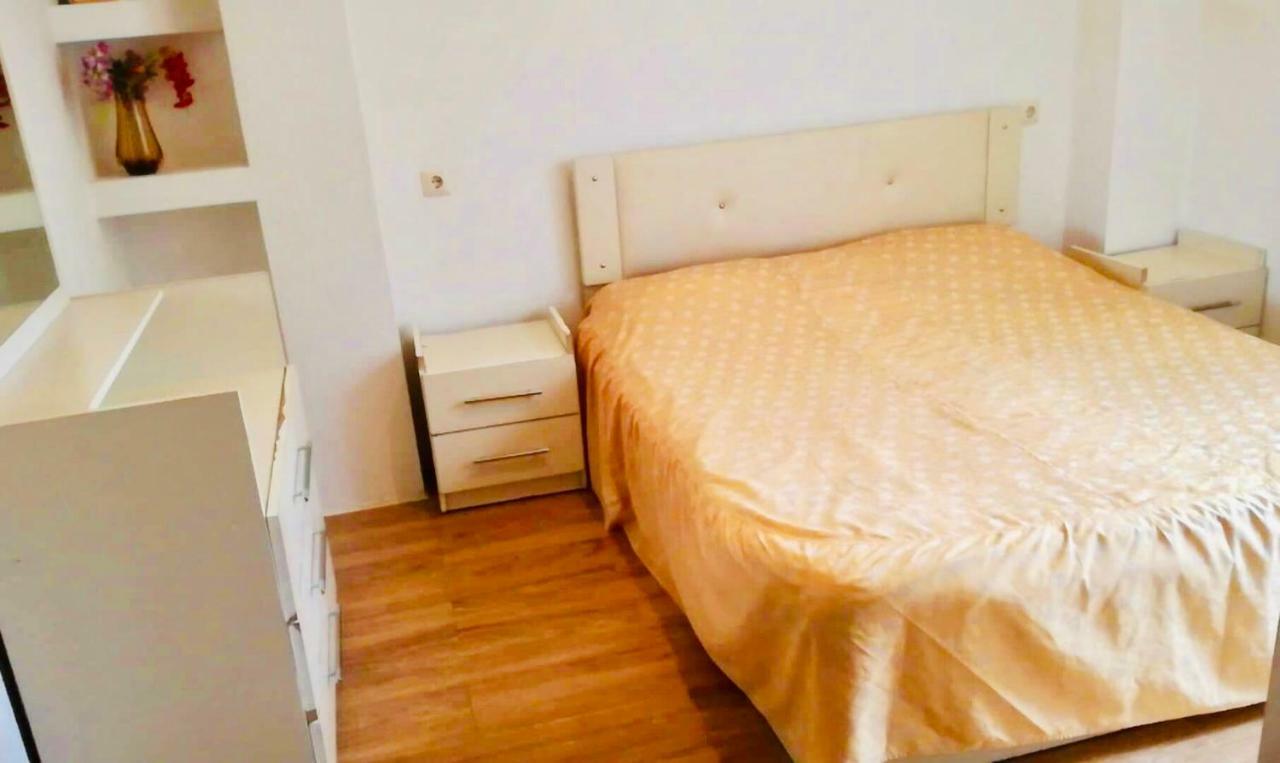 Anna Hostel Koboeleti Buitenkant foto